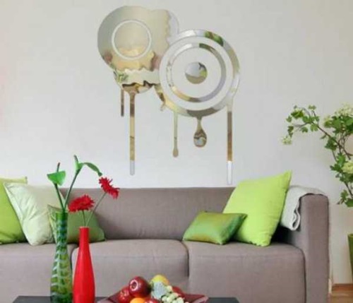 Creative Ways to Decorate a Blank White Wall