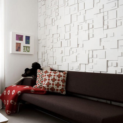 Creative Ways to Decorate a Blank White Wall