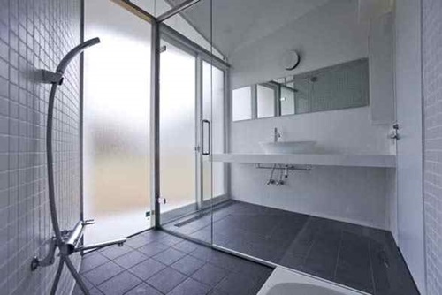 Inspiring Ideas for a Relaxing and Artistic Bathroom