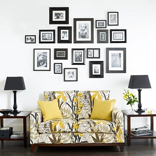 The Art of Displaying Your Family Pictures on the Wall