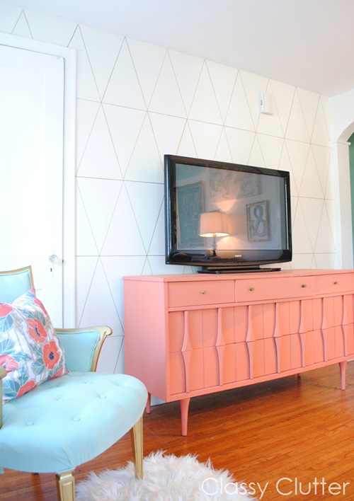 An Incredibly Simple and Impressive Wooden Scalloped Wall Accent DIY Project