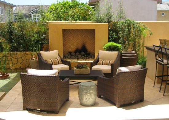 Furnish your outdoor area with amazing suitable coffee table