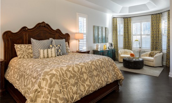 How to Create a Perfect Eclectic Look from the Designs of Amber Clore