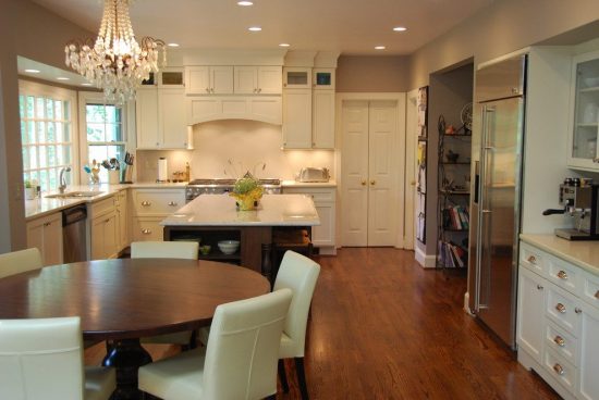 Reasons Why You Should Choose Neutral Colors for Your Dining Space by Moss Design Team We may define the neutral colors as non-complete colors that couldn’t provide your home a certain mood without extra decorative elements. Such colors are perfect backgrounds to help you display your inspirational and personal talents throughout the corners of your home. If you still think that the neutral colors are boring and lifeless, you will certainly change your mind quickly. Such colors include warm and cool shades such as the wide range of grey shades, white, black, and pale shades of all existing colors. Moss design team members use Montpelier ashlar grey, Alexandra beige, storm, backdrop, shale, accessible beige, and fresh grey shades in different dining spaces to show off the existing furnishings, accessories, and textures and let the homeowners change such decorative elements every season. The neutral colors blend perfectly with different decorative styles starting from ultramodern to traditional dining rooms keeping the place up-to-date for long years. If your little daughter needs a pop of pink or purple color to have her food comfortably, the neutral background will let you use pink or white curtains or even fun accessories to provide the room an enjoying personality. If such a dining space is incorporated to the kitchen, the neutral colored walls, floor, along with powerful and accent LED lights will enhance the aesthetic and comforting look of the place. Whenever you stage your home for a resale, the neutral colored walls will help you depersonalize the place and tell the potential buyer that he is in his home. As a formal room, the dining space needs neutral colored walls with a touch of color or personal decorative elements to match the different tastes and cultural backgrounds of your guests and create harmony with the rest of your home at the same time.