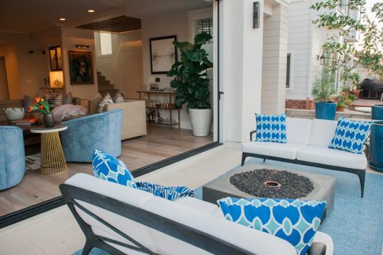 Breathtaking and Cheerful Outdoor Spaces to Please All of Your Senses by Valerie Saunders